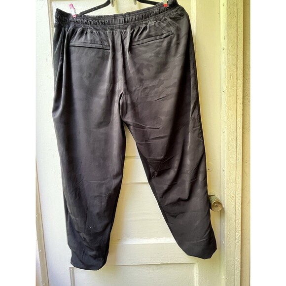 Athleta Brooklyn joggers Camouflage athletic workout pants size 16 black pink - Picture 7 of 16
